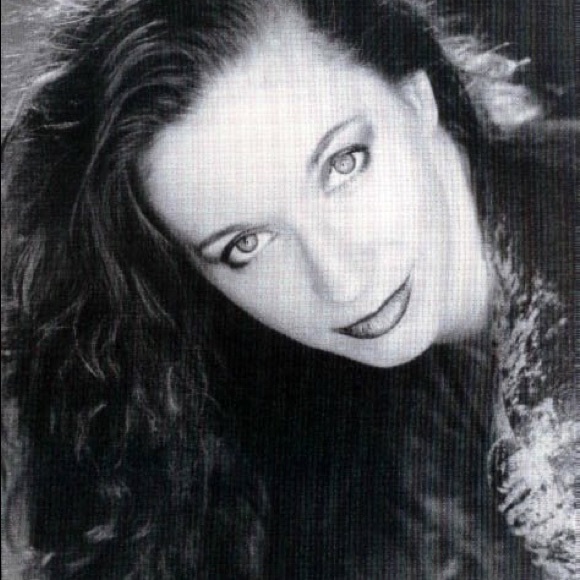 Meet your Posher, Jasmine - Picture 1 of 3